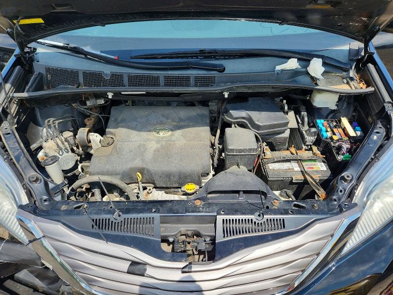 Продажа на аукционе авто 2015 Toyota Sienna, vin: 5TDYK3DC2FS622883, номер лота: 62286626