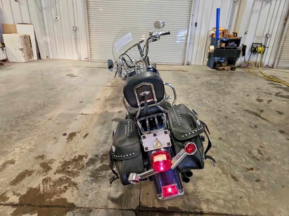 61715416 :رقم المزاد ، 1HD1BWV10CB045465 vin ، 2012 Harley-davidson Flstc مزاد بيع