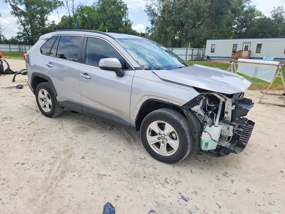 2021 Toyota Rav4 მანქანა იყიდება აუქციონზე, vin: 2T3W1RFV2MC140990, აუქციონის ნომერი: 60671456