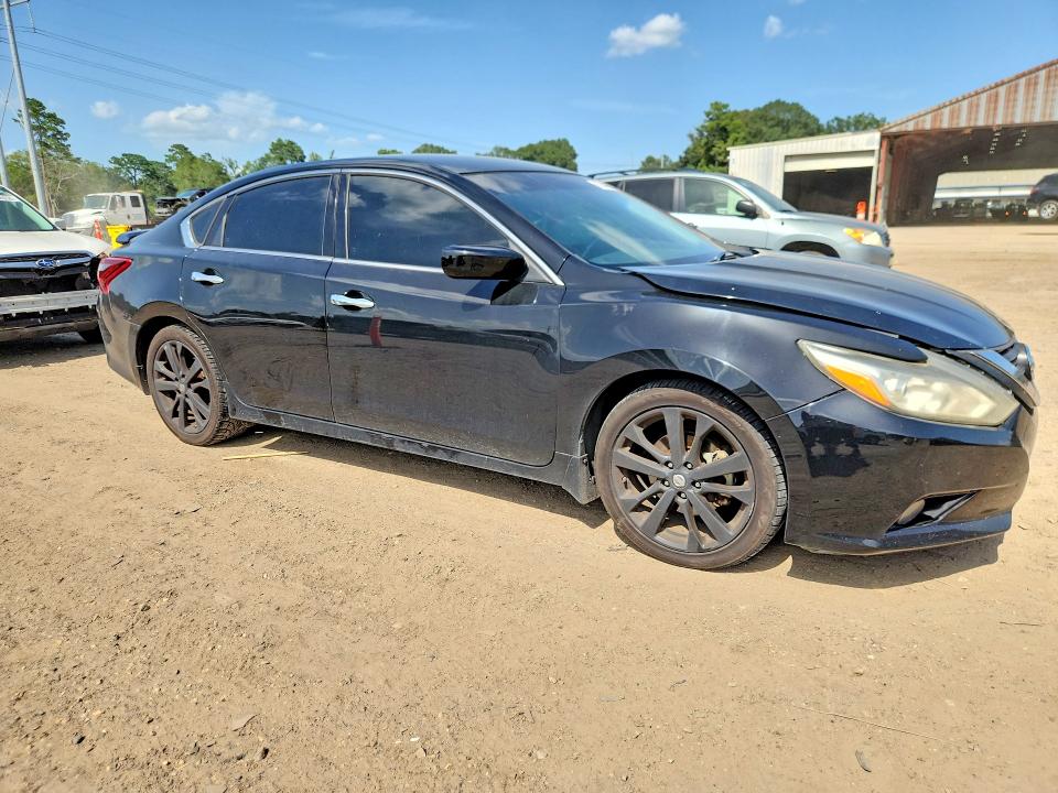 Продаж на аукціоні авто 2017 Nissan Altima, vin: 1N4AL3AP8HC248781, номер лоту: 61744866