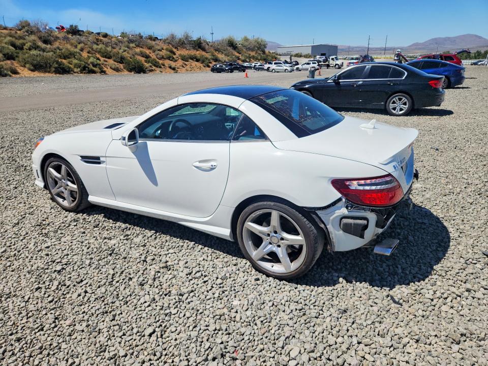 61387156 :رقم المزاد ، WDDPK4HAXEF086165 vin ، 2014 Mercedes-benz Slk مزاد بيع