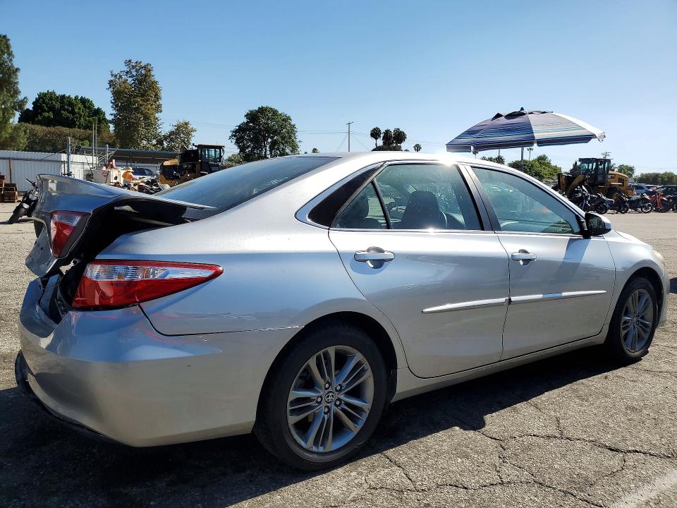 2017 Toyota Camry მანქანა იყიდება აუქციონზე, vin: 4T1BF1FK7HU425186, აუქციონის ნომერი: 63074276