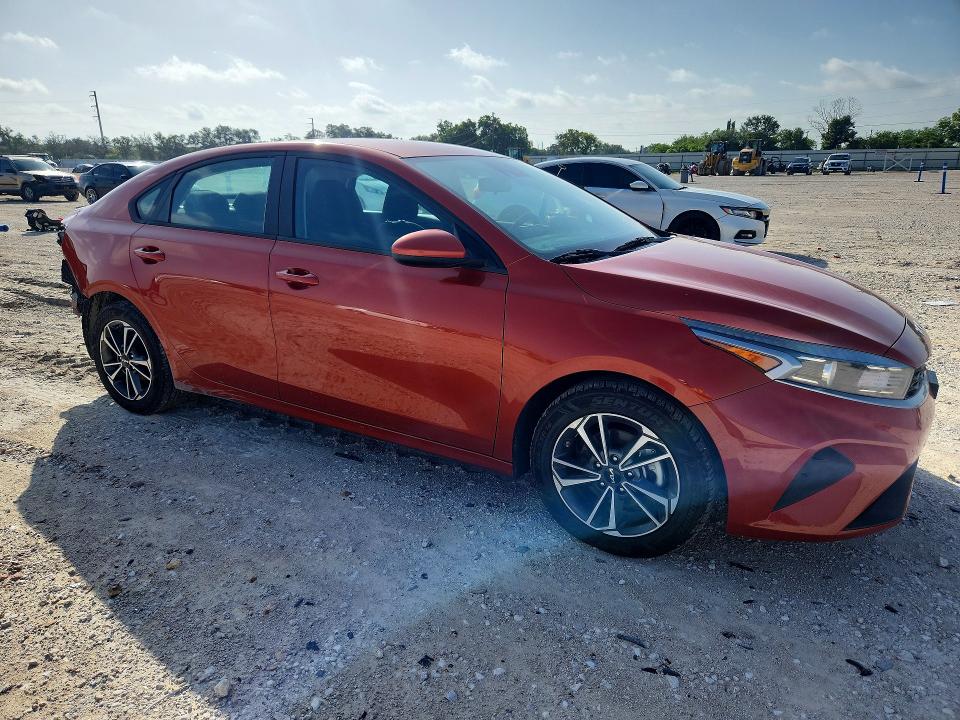 Продажа на аукционе авто 2023 Kia Forte, vin: 3KPF24AD3PE680247, номер лота: 61760096