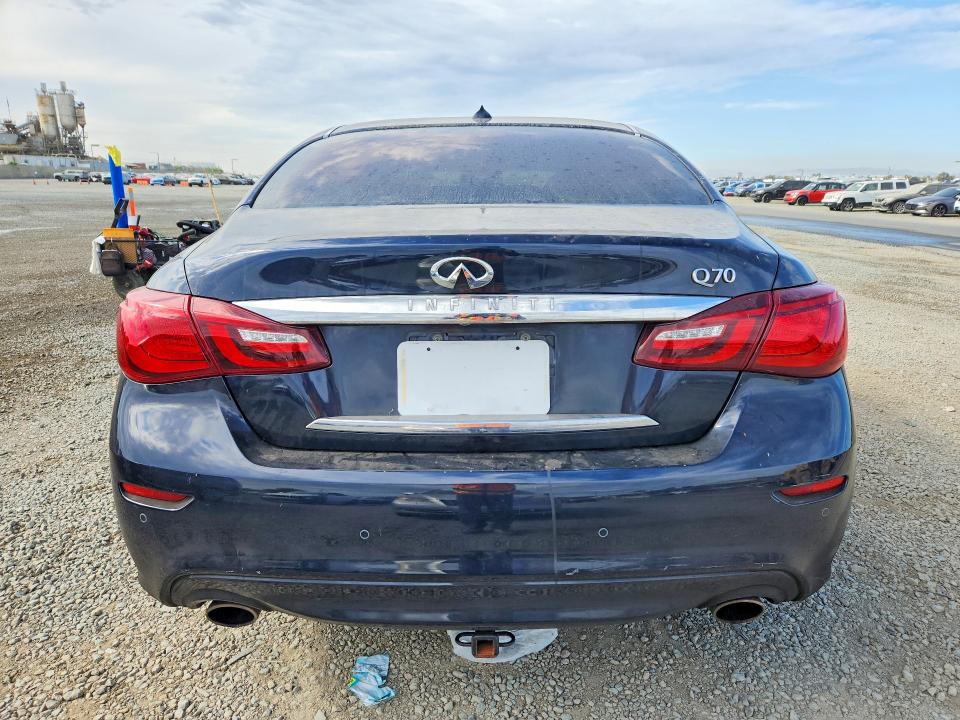 61805566 :رقم المزاد ، JN1BY1AP2JM180257 vin ، 2018 Infiniti Q70 مزاد بيع