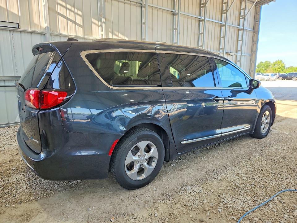59656846 :رقم المزاد ، 2C4RC1L74LR282408 vin ، 2020 Chrysler Pacifica مزاد بيع