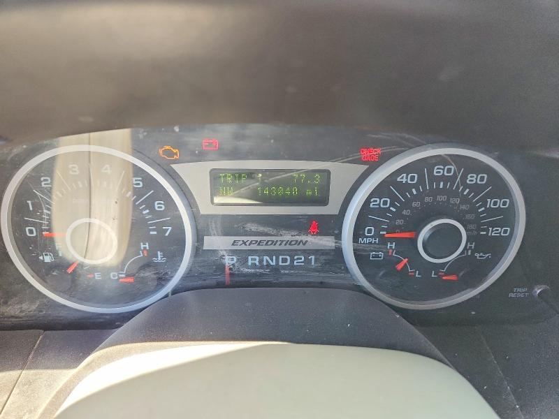 2005 Ford Expedition მანქანა იყიდება აუქციონზე, vin: 1FMFU18515LA45647, აუქციონის ნომერი: 61694136