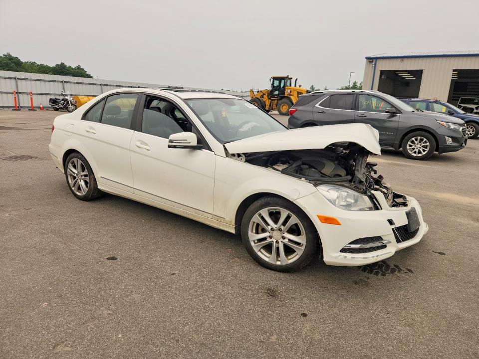 2012 Mercedes-benz C მანქანა იყიდება აუქციონზე, vin: WDDGF8BB8CR199072, აუქციონის ნომერი: 60851876