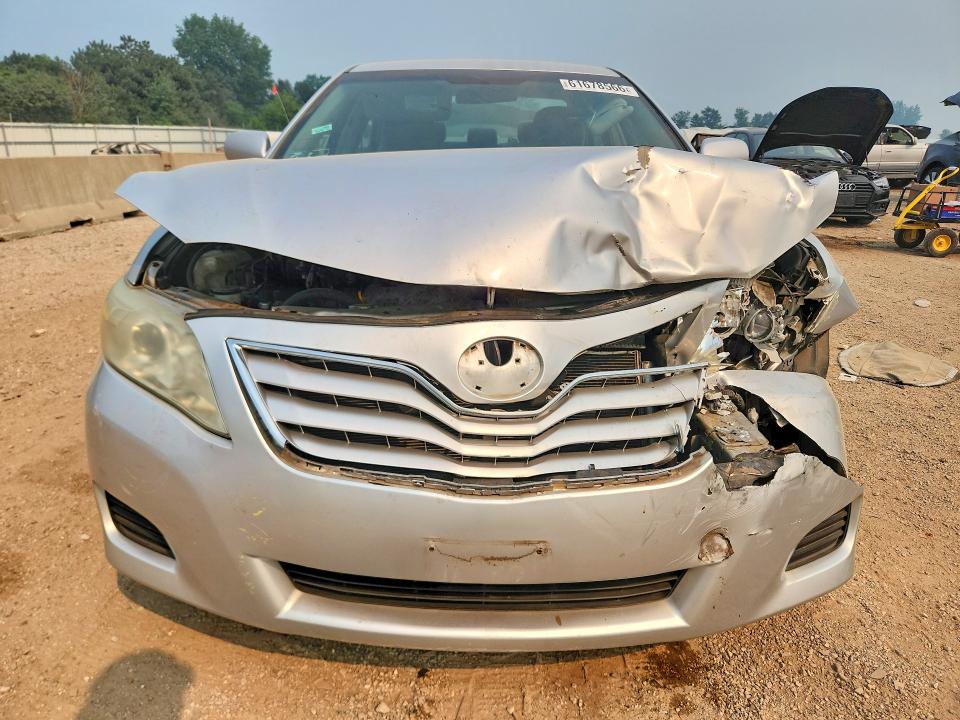 2010 Toyota Camry მანქანა იყიდება აუქციონზე, vin: 4T4BF3EK5AR086792, აუქციონის ნომერი: 61678566