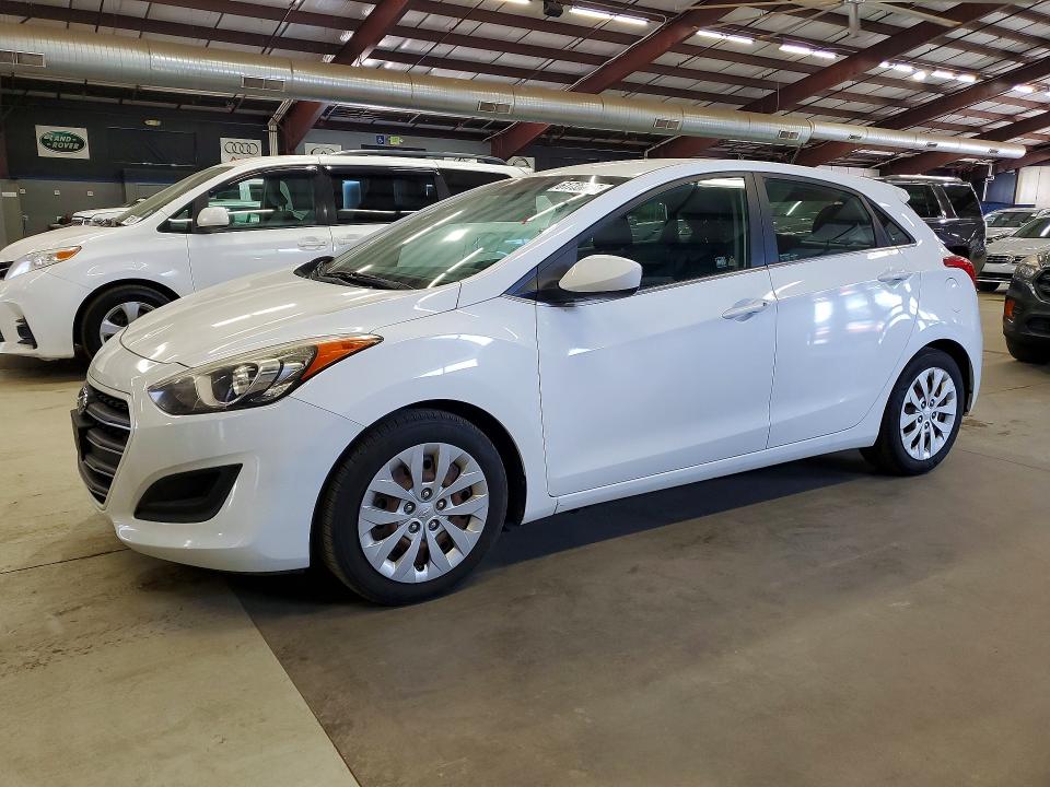 2016 Hyundai Elantra Gt მანქანა იყიდება აუქციონზე, vin: KMHD35LH1GU303701, აუქციონის ნომერი: 61739836