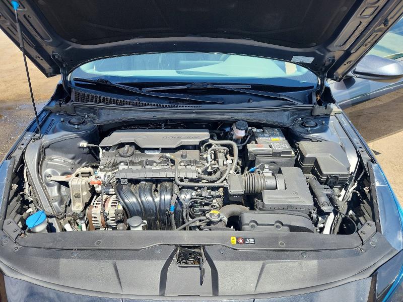 61672766 :رقم المزاد ، 5NPLM4AG9NH082390 vin ، 2022 Hyundai Elantra مزاد بيع