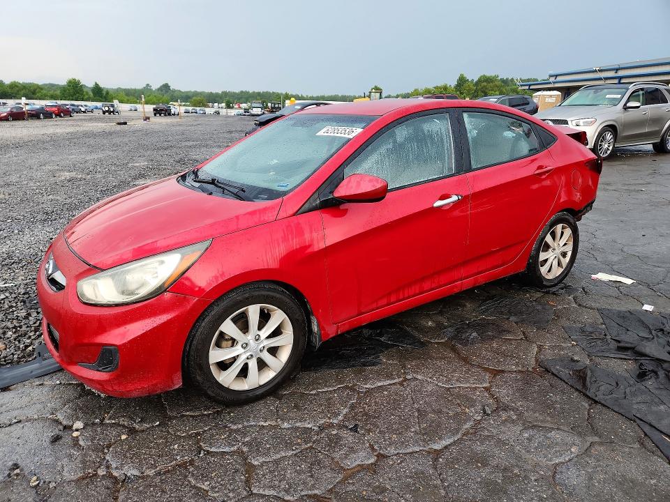 2013 Hyundai Accent მანქანა იყიდება აუქციონზე, vin: KMHCU4AE0DU275543, აუქციონის ნომერი: 62853536