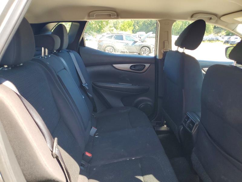 60404176 :رقم المزاد ، JN1BJ1CR6JW257381 vin ، 2018 Nissan Rogue Sport مزاد بيع