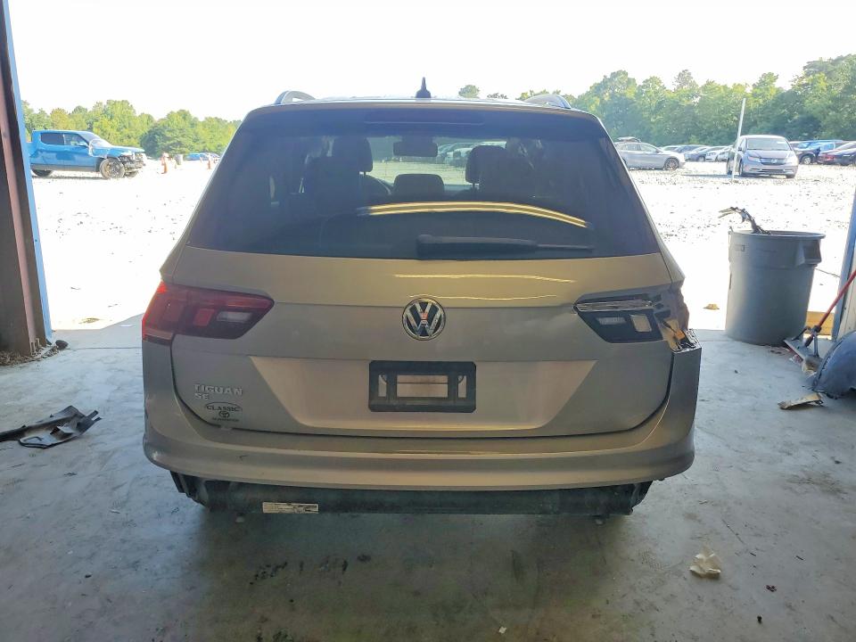 Продажа на аукционе авто 2021 Volkswagen Tiguan, vin: 3VV3B7AX6MM056315, номер лота: 61294386