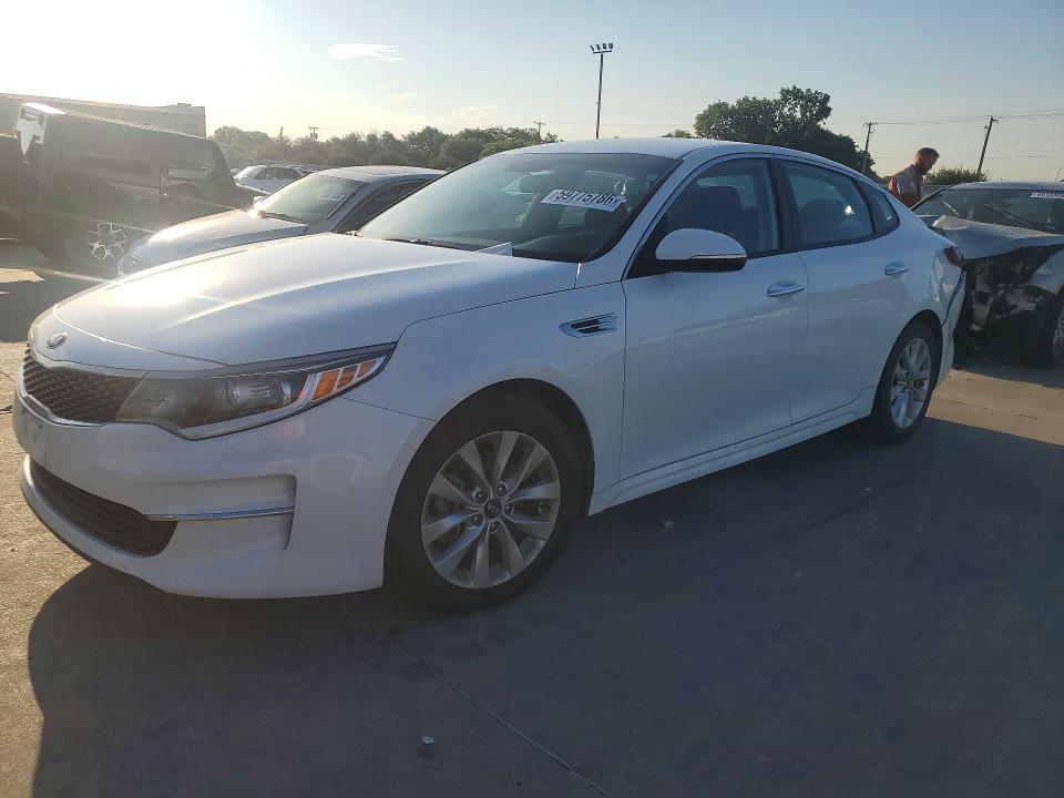59775786 :رقم المزاد ، 5XXGT4L36JG263435 vin ، 2018 Kia Optima مزاد بيع