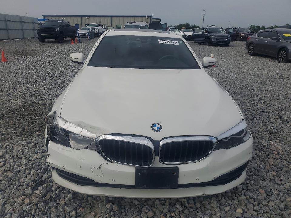 60876996 :رقم المزاد ، WBAJA7C59KWW47639 vin ، 2019 Bmw 530 مزاد بيع