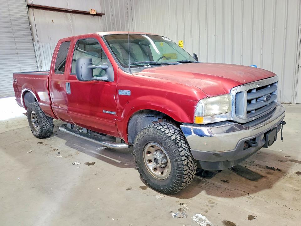 61750696 :رقم المزاد ، 1FTNX21F32ED05725 vin ، 2002 Ford F250 مزاد بيع