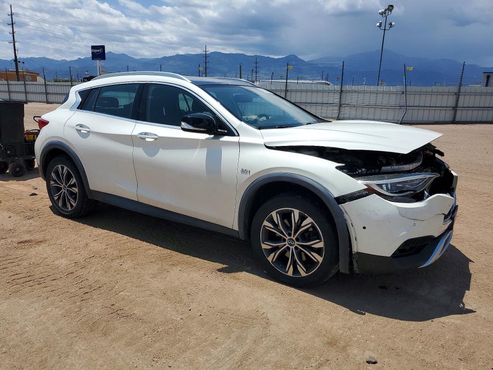 61084966 :رقم المزاد ، SJKCH5CR5HA039196 vin ، 2017 Infiniti Qx30 مزاد بيع