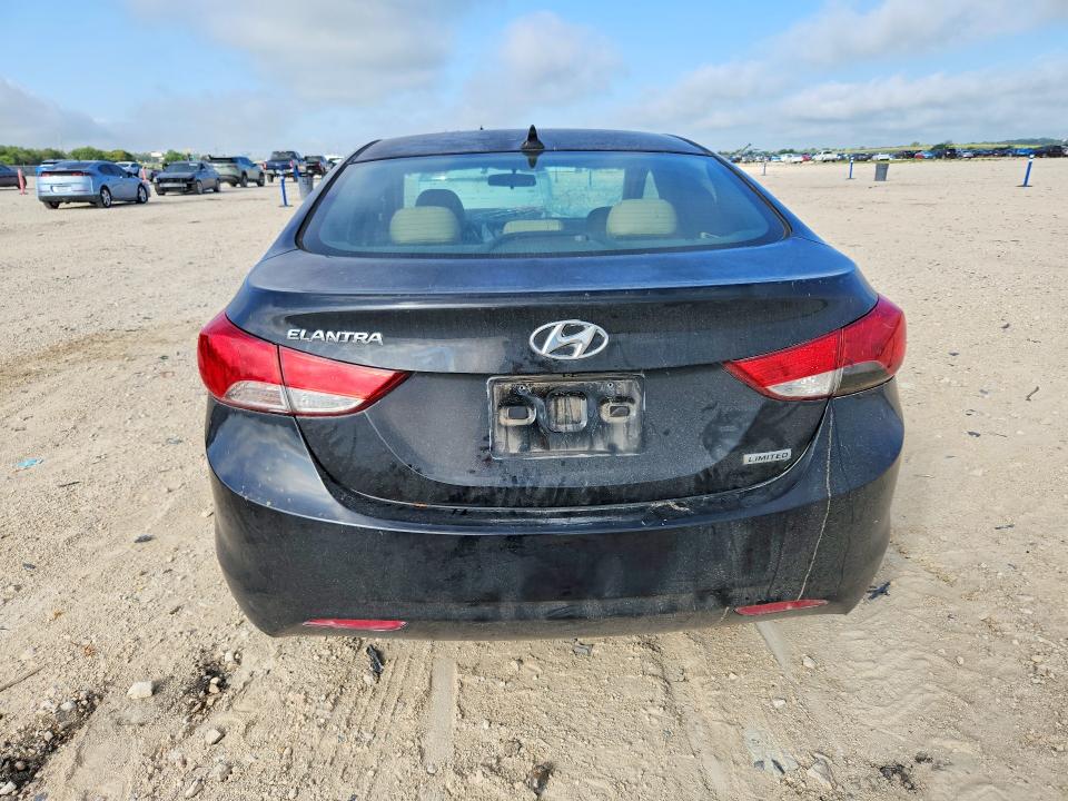 61851906 :رقم المزاد ، 5NPDH4AE4DH242553 vin ، 2013 Hyundai Elantra مزاد بيع