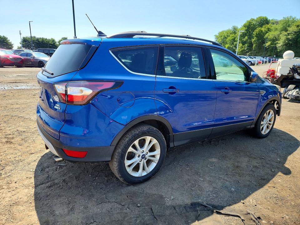Продажа на аукционе авто 2018 Ford Escape, vin: 1FMCU9H91JUB63402, номер лота: 62459046