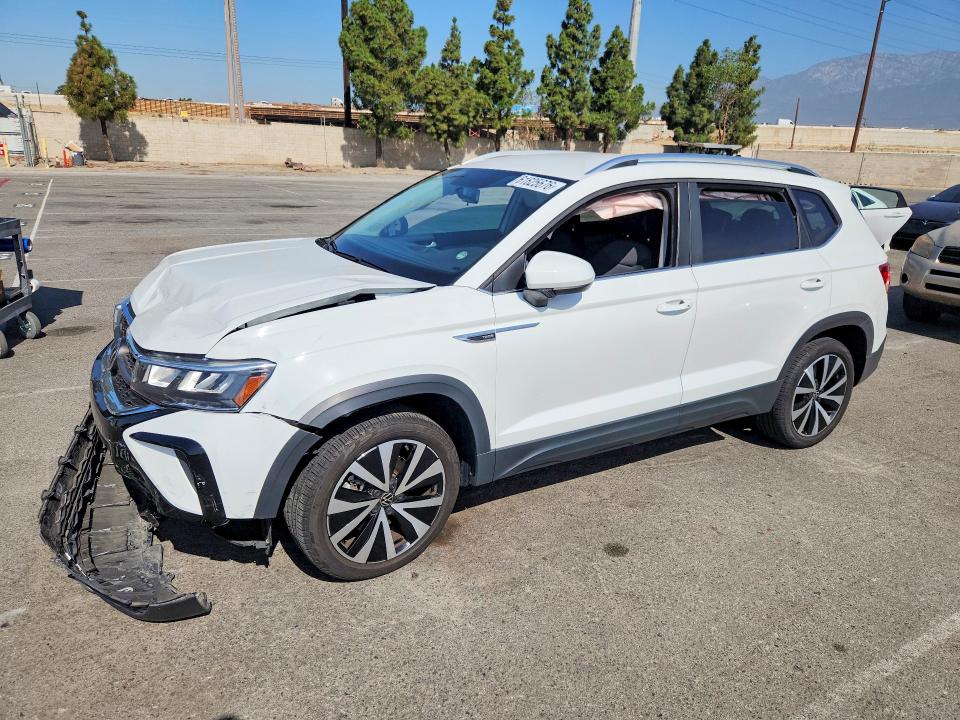 2022 Volkswagen Taos მანქანა იყიდება აუქციონზე, vin: 3VVRX7B27NM021217, აუქციონის ნომერი: 61625676