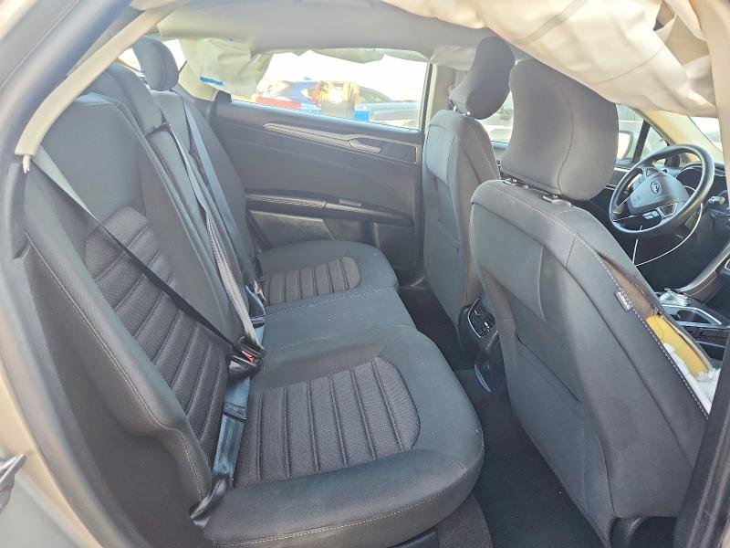59699626 :رقم المزاد ، 3FA6P0HD3KR176319 vin ، 2019 Ford Fusion مزاد بيع