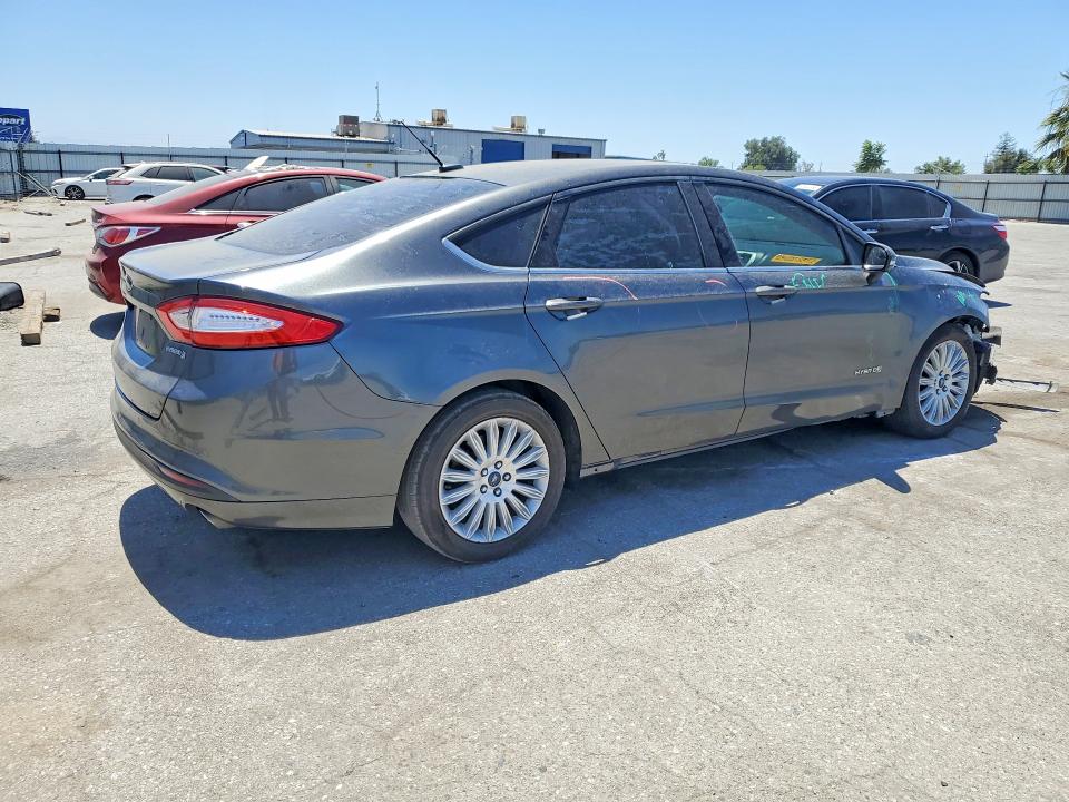 61785256 :رقم المزاد ، 3FA6P0LU5GR359512 vin ، 2016 Ford Fusion مزاد بيع