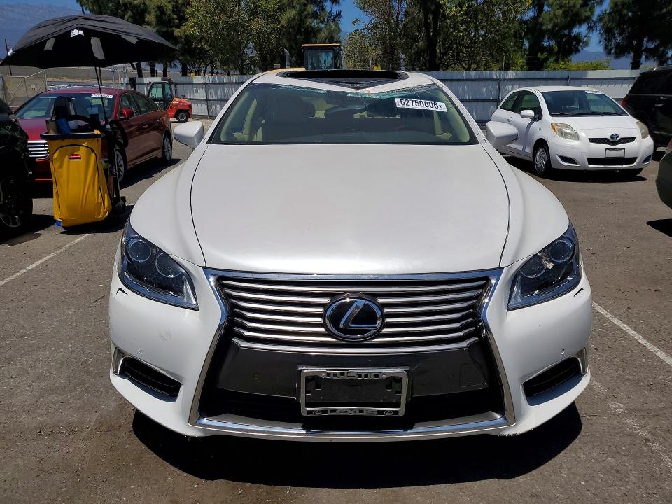 62750806 :رقم المزاد ، JTHBL5EF0G5140457 vin ، 2016 Lexus Ls مزاد بيع