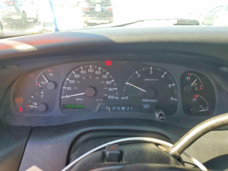 62382756 :رقم المزاد ، 5LTEW05A22KJ03060 vin ، 2002 Lincoln Blackwood مزاد بيع
