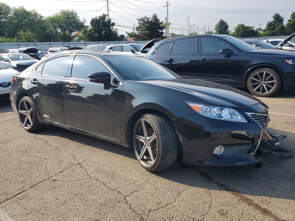 59732276 :رقم المزاد ، JTHBW1GG8D2003995 vin ، 2013 Lexus Es مزاد بيع