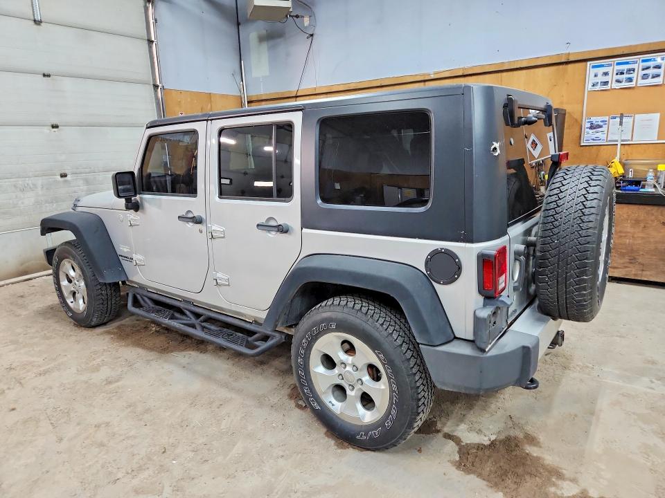 59795026 :رقم المزاد ، 1J4BA5H10AL220409 vin ، 2010 Jeep Wrangler Unlimited مزاد بيع