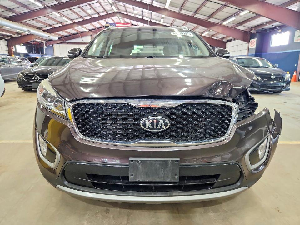 2016 Kia Sorento მანქანა იყიდება აუქციონზე, vin: 5XYPHDA55GG104058, აუქციონის ნომერი: 61365396