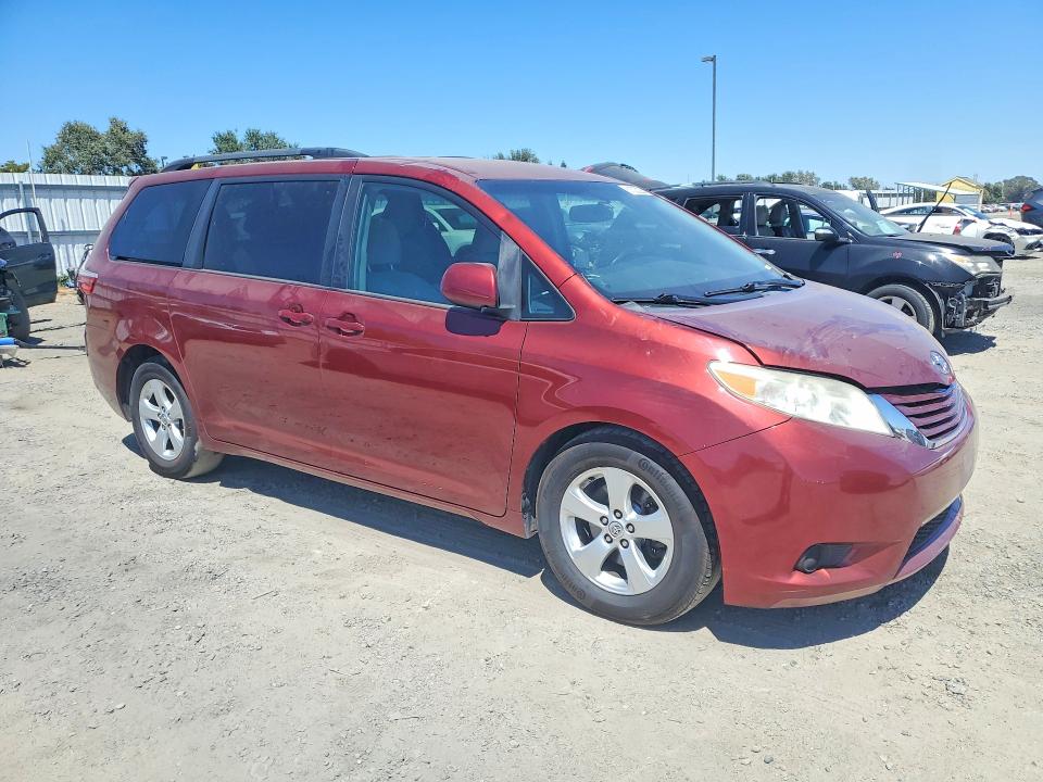 Продаж на аукціоні авто 2015 Toyota Sienna, vin: 5TDKK3DC9FS589242, номер лоту: 61323226