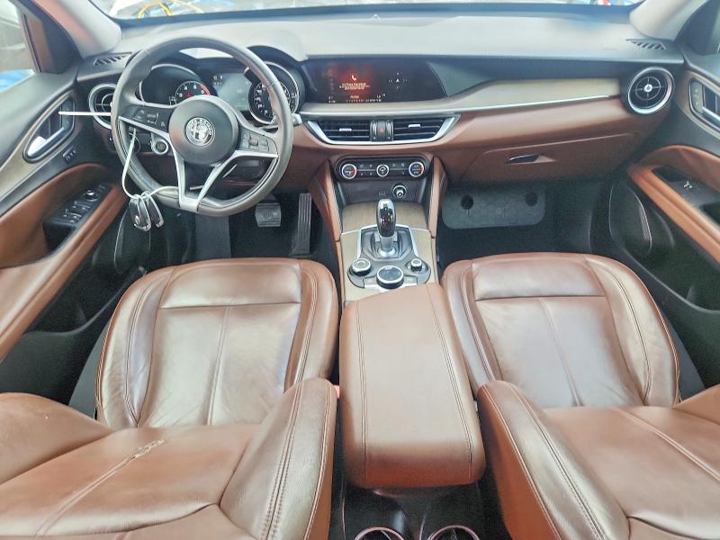 62517466 :رقم المزاد ، ZASFAKBN8J7C24273 vin ، 2018 Alfa Romeo Stelvio مزاد بيع