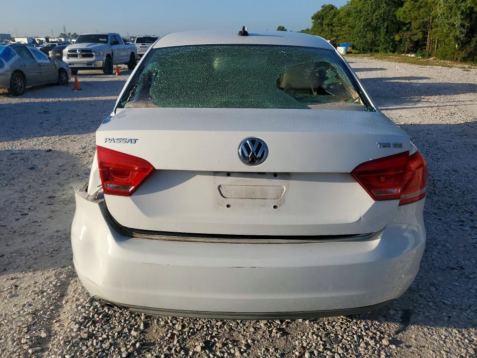 2014 Volkswagen Passat მანქანა იყიდება აუქციონზე, vin: 1VWBS7A37EC116657, აუქციონის ნომერი: 62838236