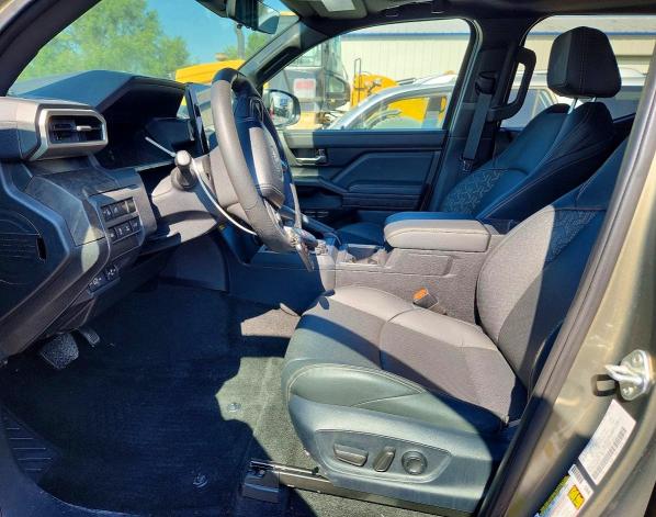 2024 Toyota Tacoma მანქანა იყიდება აუქციონზე, vin: 3TMLB5JN8RM056745, აუქციონის ნომერი: 59994376