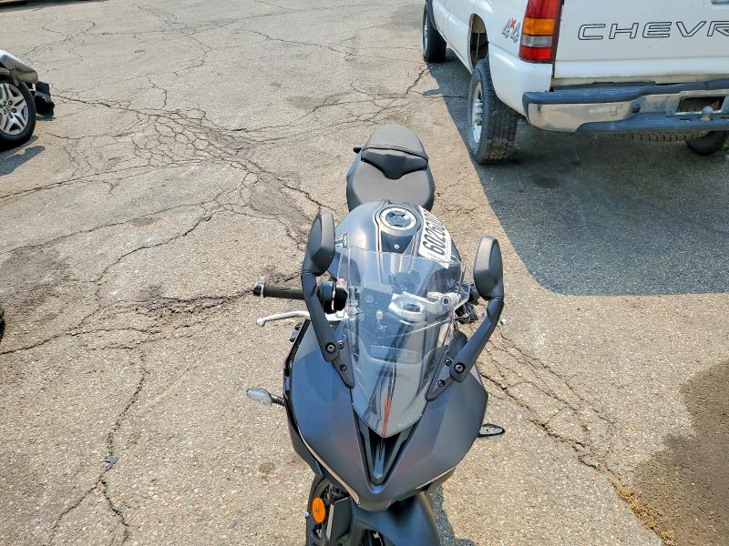 60260026 :رقم المزاد ، SMTL23UF3STBU7975 vin ، 2025 Triumph Motorcycle Daytona مزاد بيع