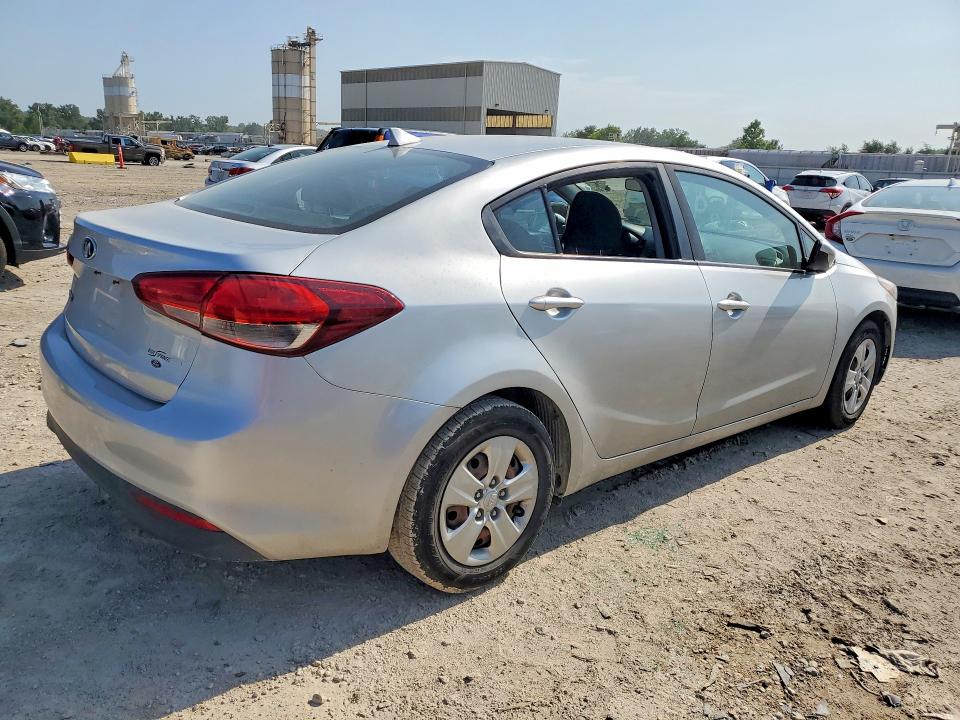 Продаж на аукціоні авто 2018 Kia Forte, vin: 3KPFK4A73JE234584, номер лоту: 62658506