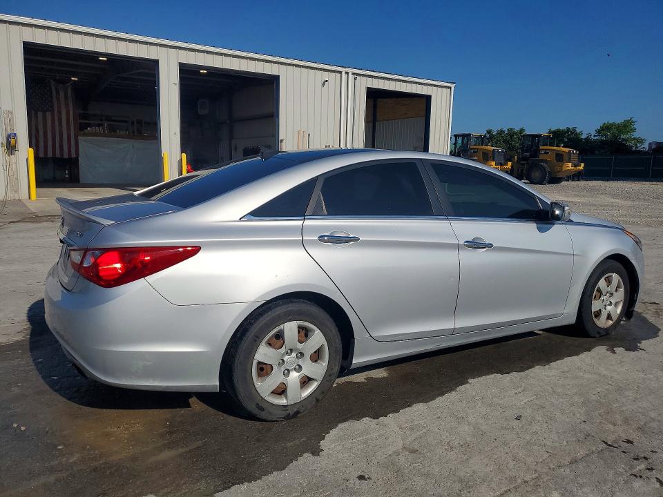 60779796 :رقم المزاد ، 5NPEC4AB7DH809234 vin ، 2013 Hyundai Sonata مزاد بيع