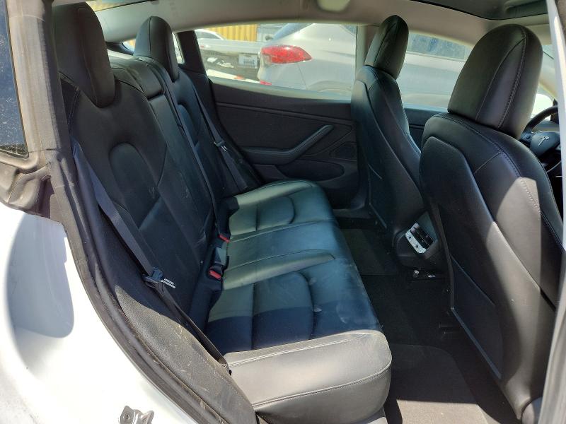 58457356 :رقم المزاد ، 5YJ3E1EA7JF162409 vin ، 2018 Tesla Model 3 مزاد بيع