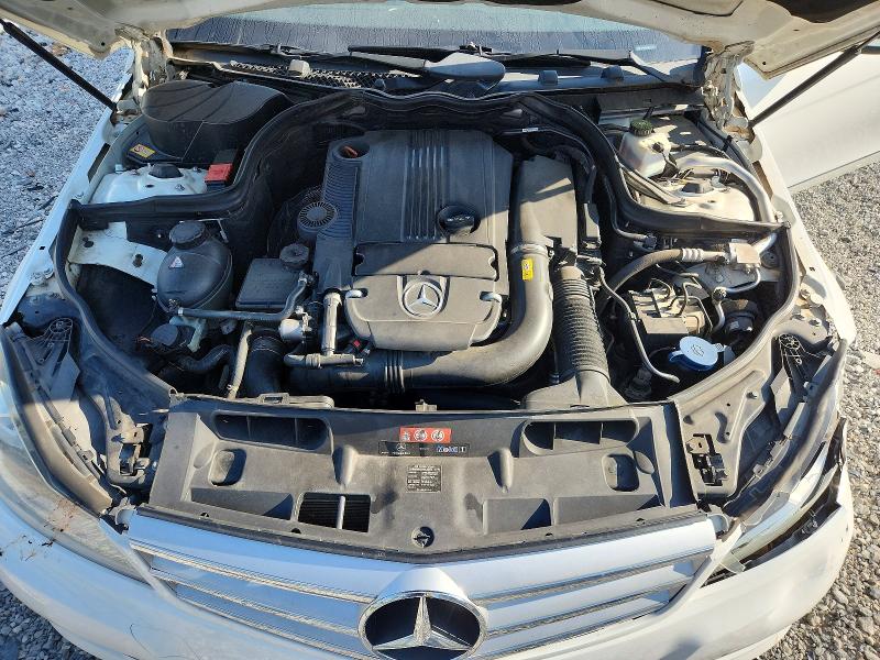 2013 Mercedes-benz C250 მანქანა იყიდება აუქციონზე, vin: WDDGF4HB9DA773050, აუქციონის ნომერი: 85629905