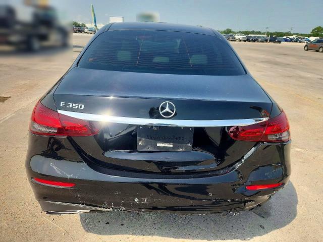 62982996 :رقم المزاد ، W1KZF8DB1MA914120 vin ، 2021 Mercedes-benz E مزاد بيع