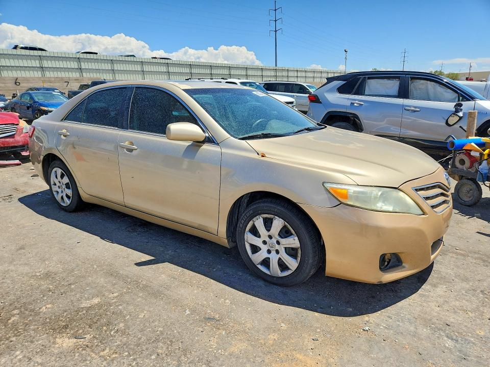 60573406 :رقم المزاد ، 4T1BF3EK2BU633027 vin ، 2011 Toyota Camry مزاد بيع