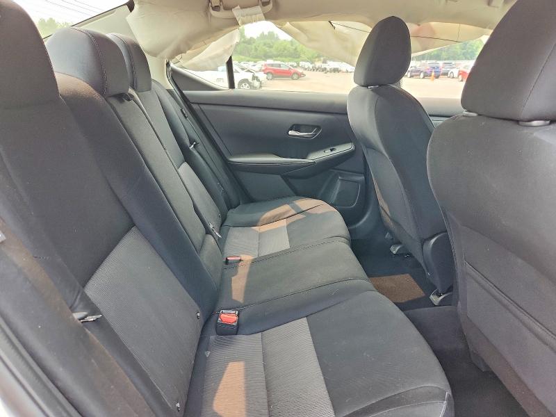 60745256 :رقم المزاد ، 3N1AB8CV3MY222857 vin ، 2021 Nissan Sentra مزاد بيع