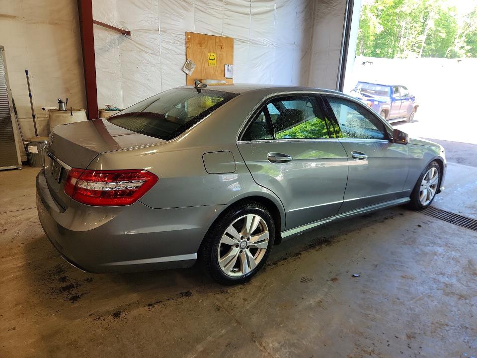 59376546 :رقم المزاد ، WDDHF2EB6BA444350 vin ، 2011 Mercedes-benz E مزاد بيع