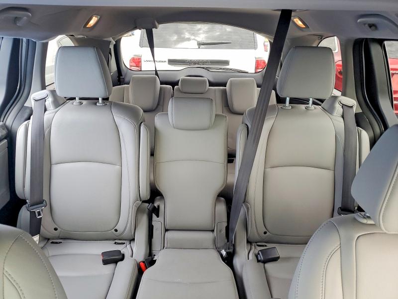 60698486 :رقم المزاد ، 5FNRL6H78KB077139 vin ، 2019 Honda Odyssey مزاد بيع