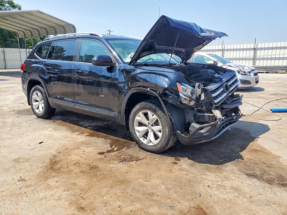 63166836 :رقم المزاد ، 1V2AP2CA7JC530531 vin ، 2018 Volkswagen Atlas مزاد بيع