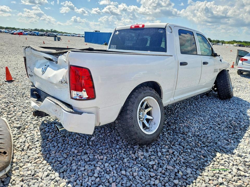 62055466 :رقم المزاد ، 1C6RR7KT7FS526711 vin ، 2015 Ram 1500 مزاد بيع