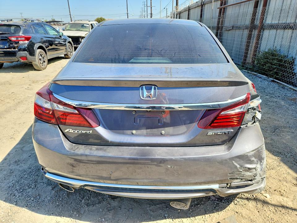 Aukcja sprzedaży 2017 Honda Accord, vin: 1HGCR2F54HA255243, numer aukcji: 63541976