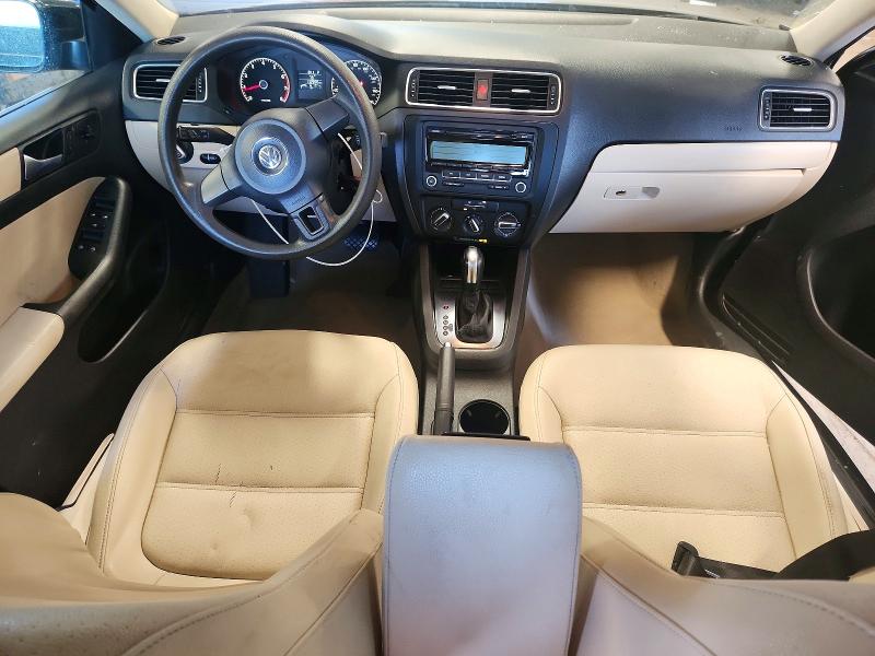 61334656 :رقم المزاد ، 3VWDX7AJ2BM382820 vin ، 2011 Volkswagen Jetta مزاد بيع