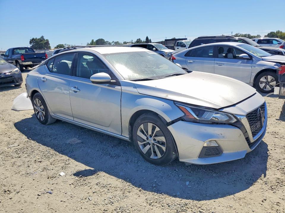 60987606 :رقم المزاد ، 1N4BL4BV6LC211745 vin ، 2020 Nissan Altima مزاد بيع